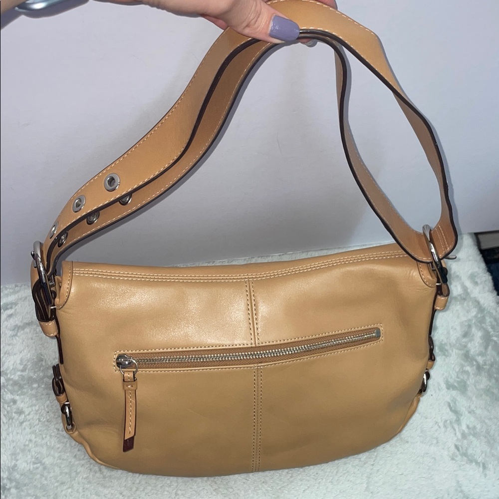 Coach ‘Legacy’ Flap Duffle Hobo - Picture 3 of 17